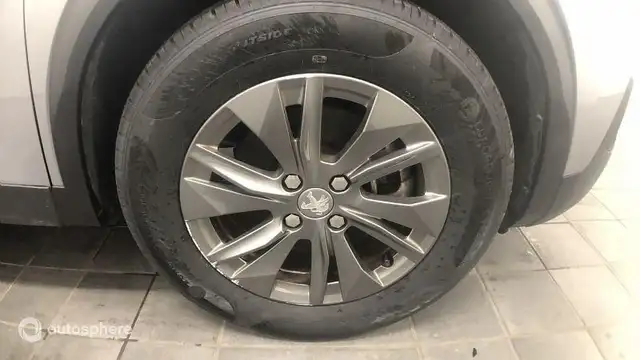 Peugeot 2008 view 15