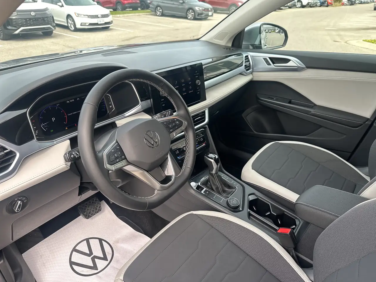 Volkswagen Taos снимка Volkswagen Taos