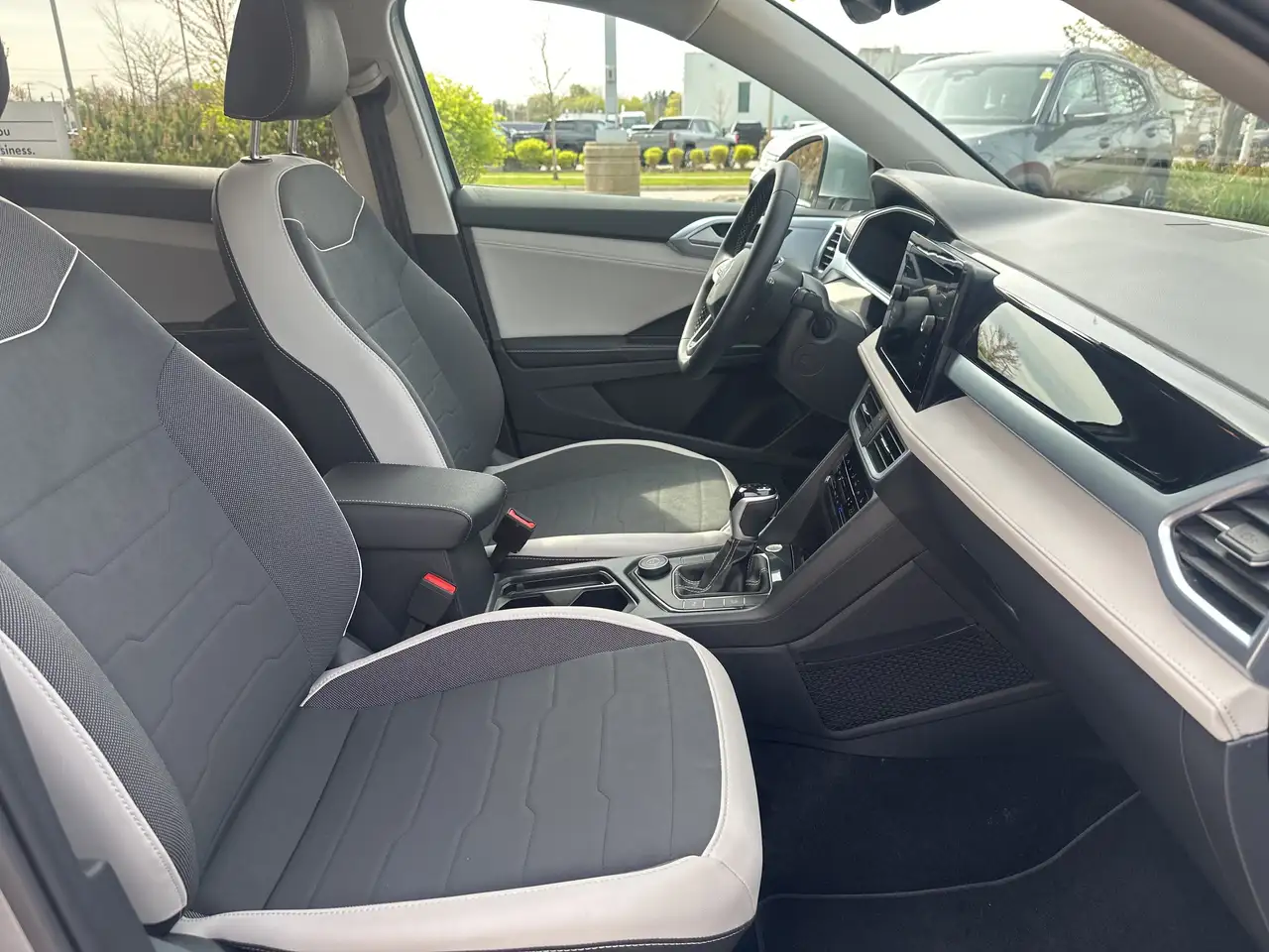 Volkswagen Taos снимка Volkswagen Taos