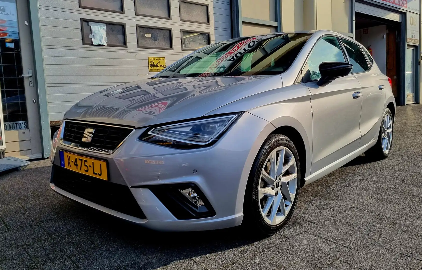 SEAT Ibiza 1.0 EcoTSI FR Dsg Fab.garantie Grijs - 2