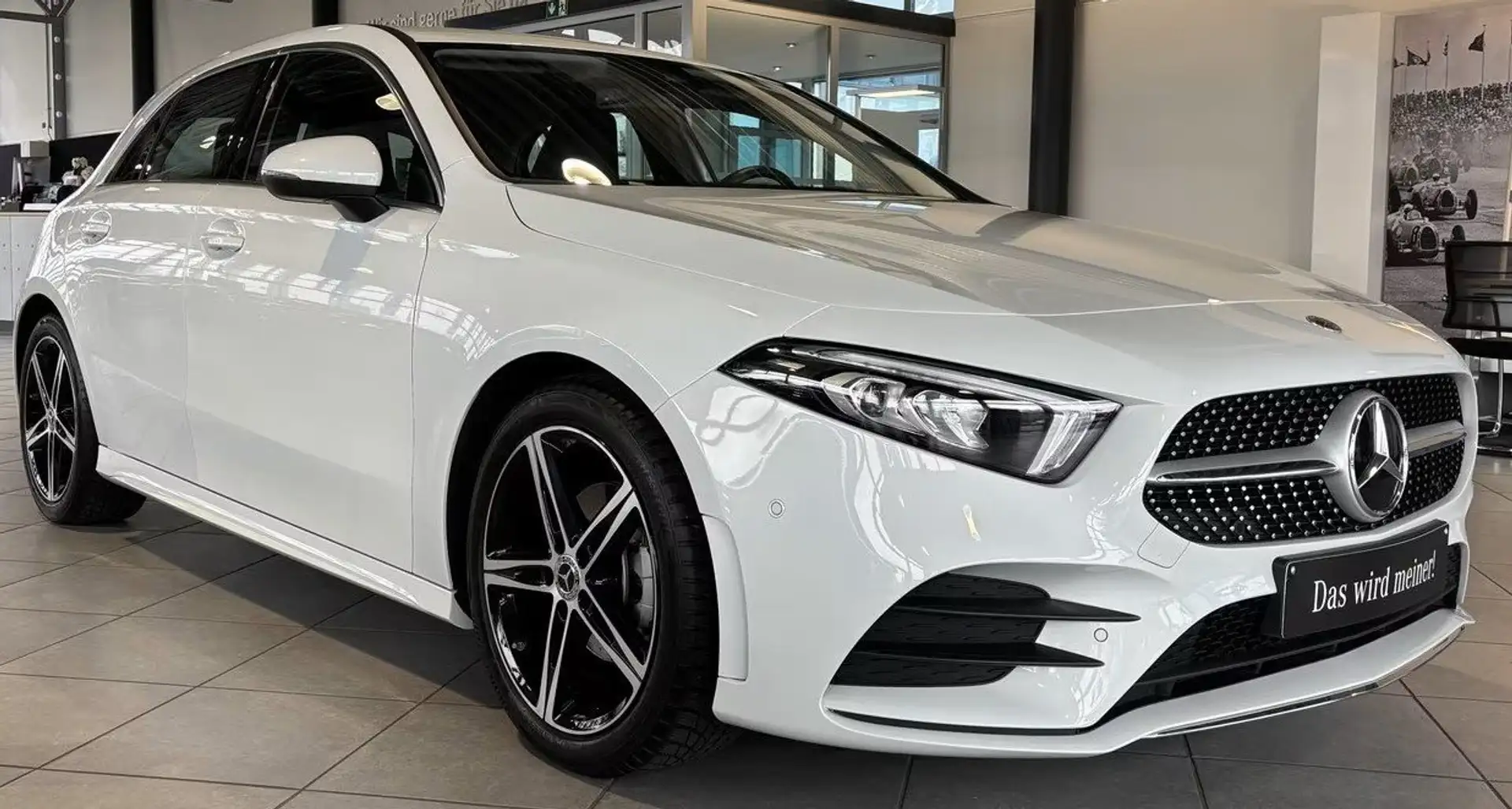 Mercedes-Benz A 180 A 180 AMG auto-KAMERA-LED-APPLECARPLAY Wit - 2