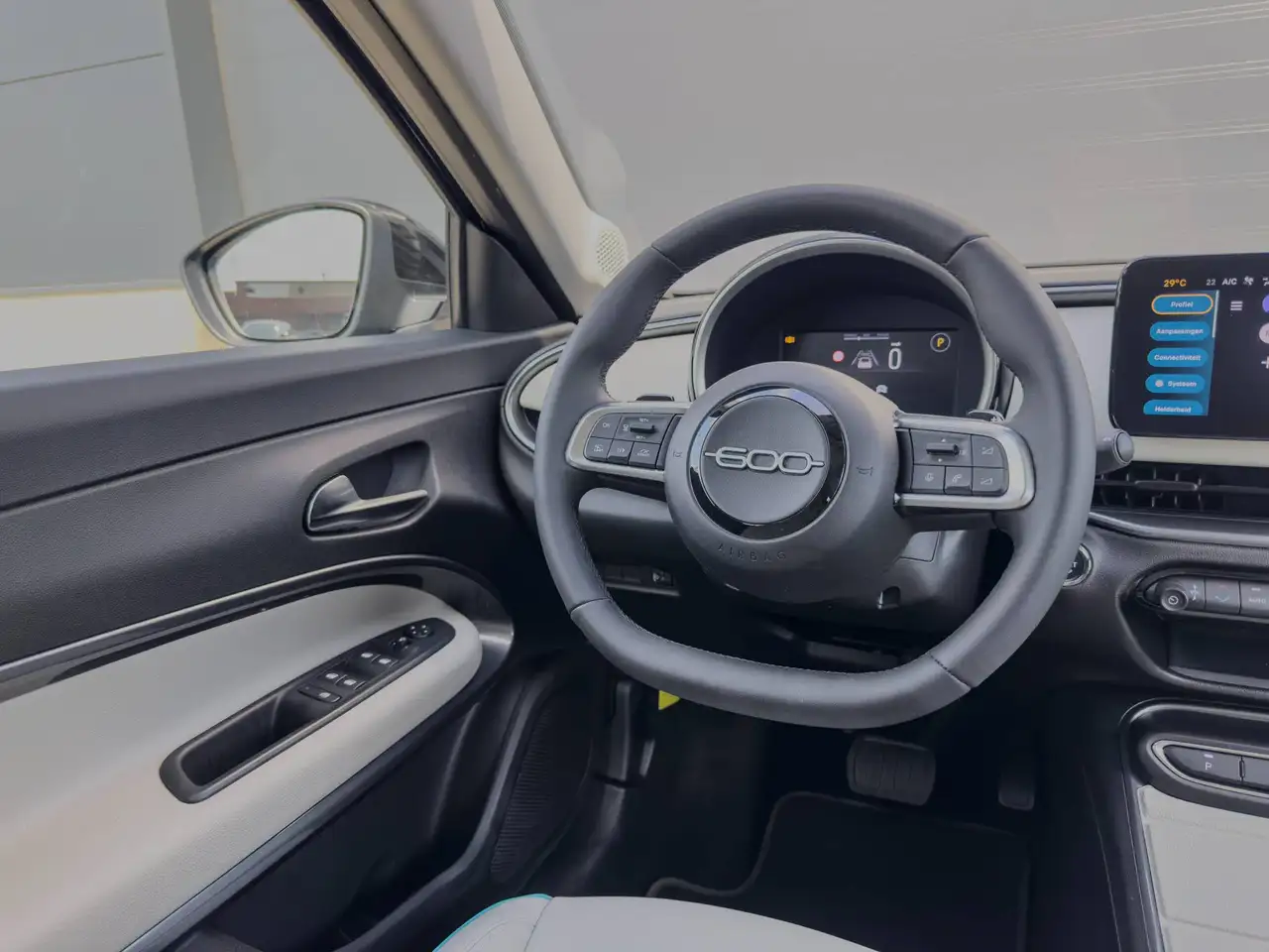 Fiat 600 1.2 Hybrid ‘La Prima’ 2025 – FULL OPTION Automatisch / 110 pk / 2025, миниатюра 9
