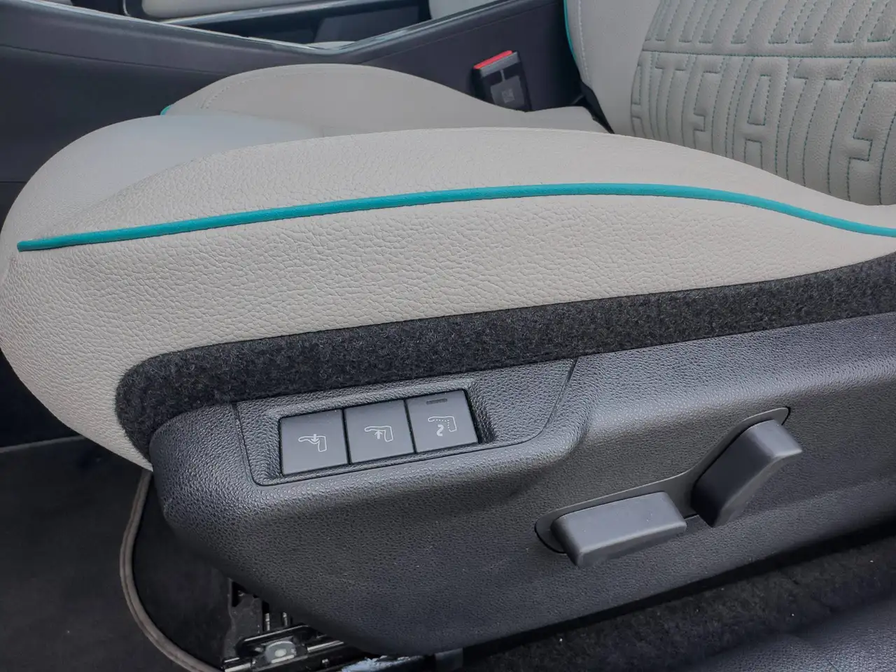 Fiat 600 1.2 Hybrid ‘La Prima’ 2025 – FULL OPTION Automatisch / 110 pk / 2025, миниатюра 20