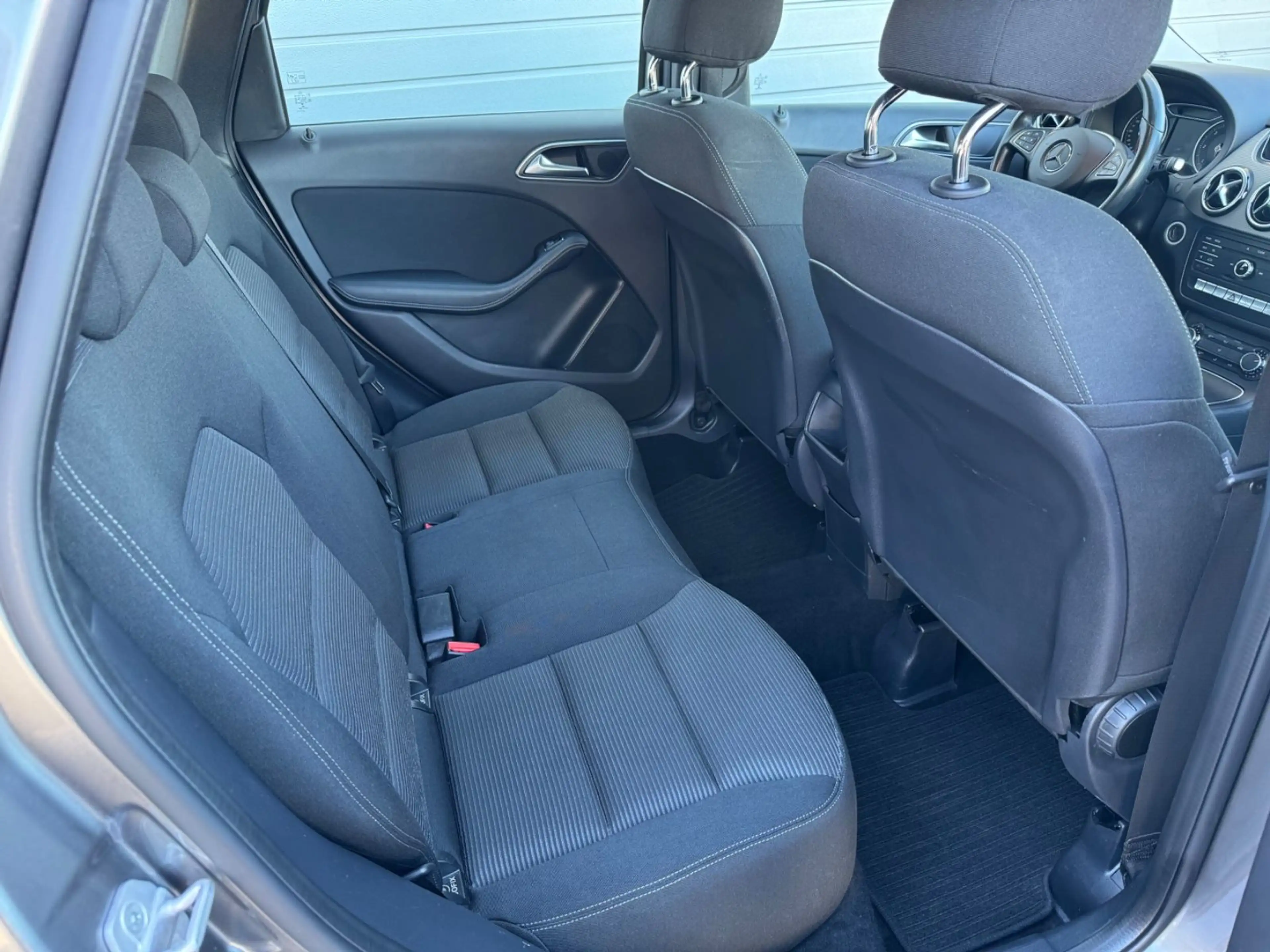 Mercedes-Benz B 220 B220d Style 1.Hand/SHZ/MFL/KAMERA/Garantie — photo 14
