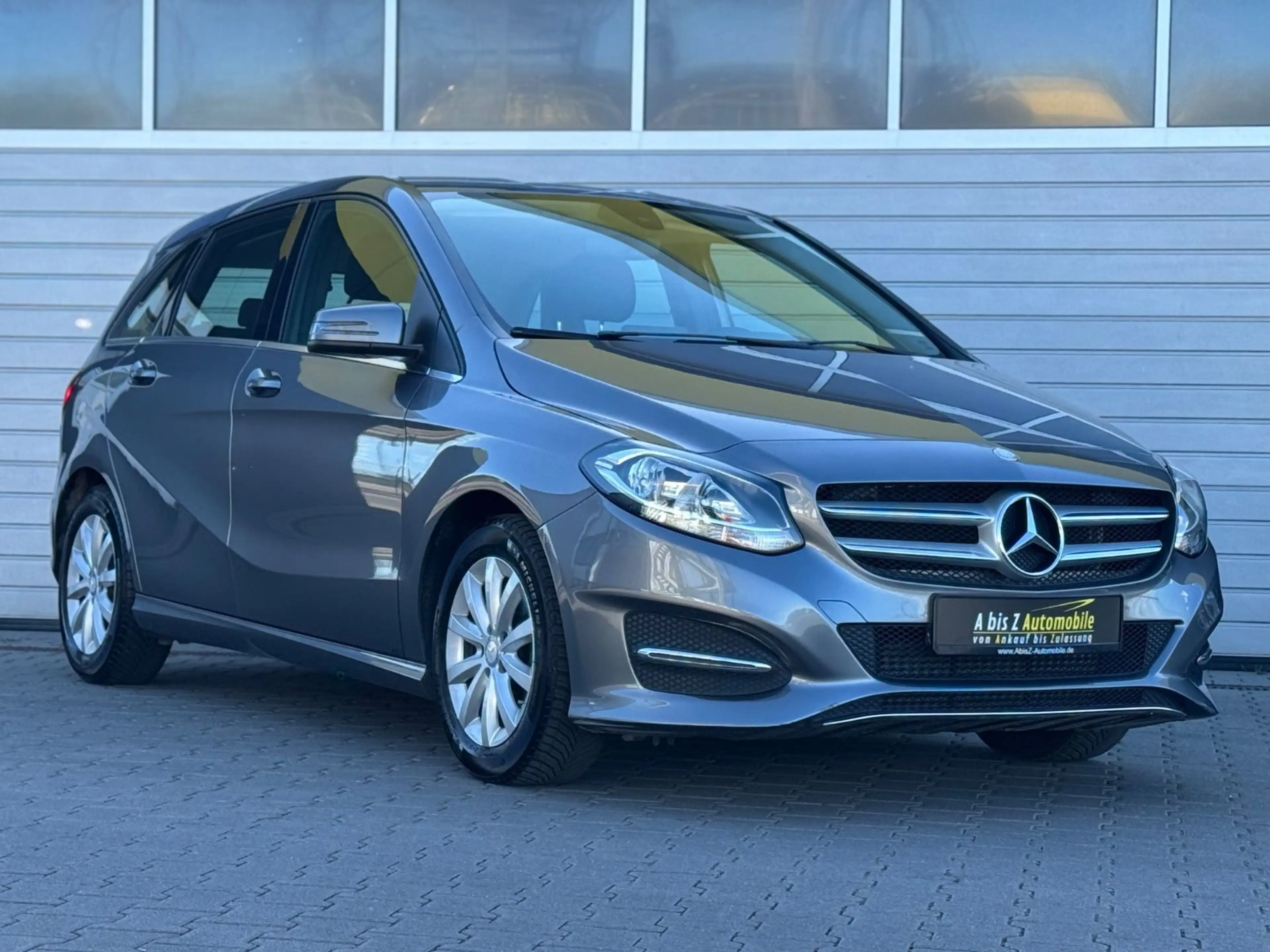Mercedes-Benz B 220 B220d Style 1.Hand/SHZ/MFL/KAMERA/Garantie — photo 2
