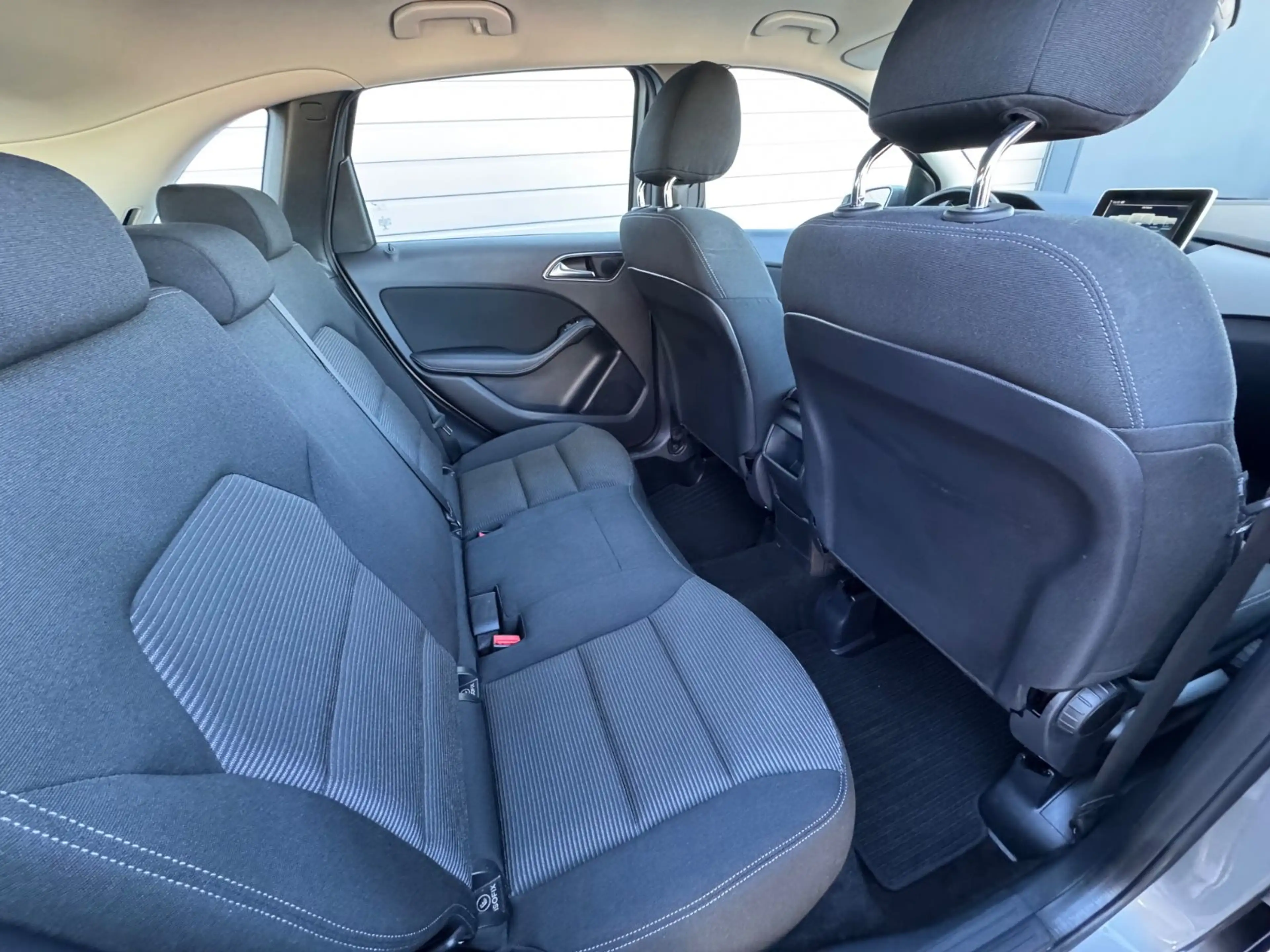 Mercedes-Benz B 220 B220d Style 1.Hand/SHZ/MFL/KAMERA/Garantie — photo 13