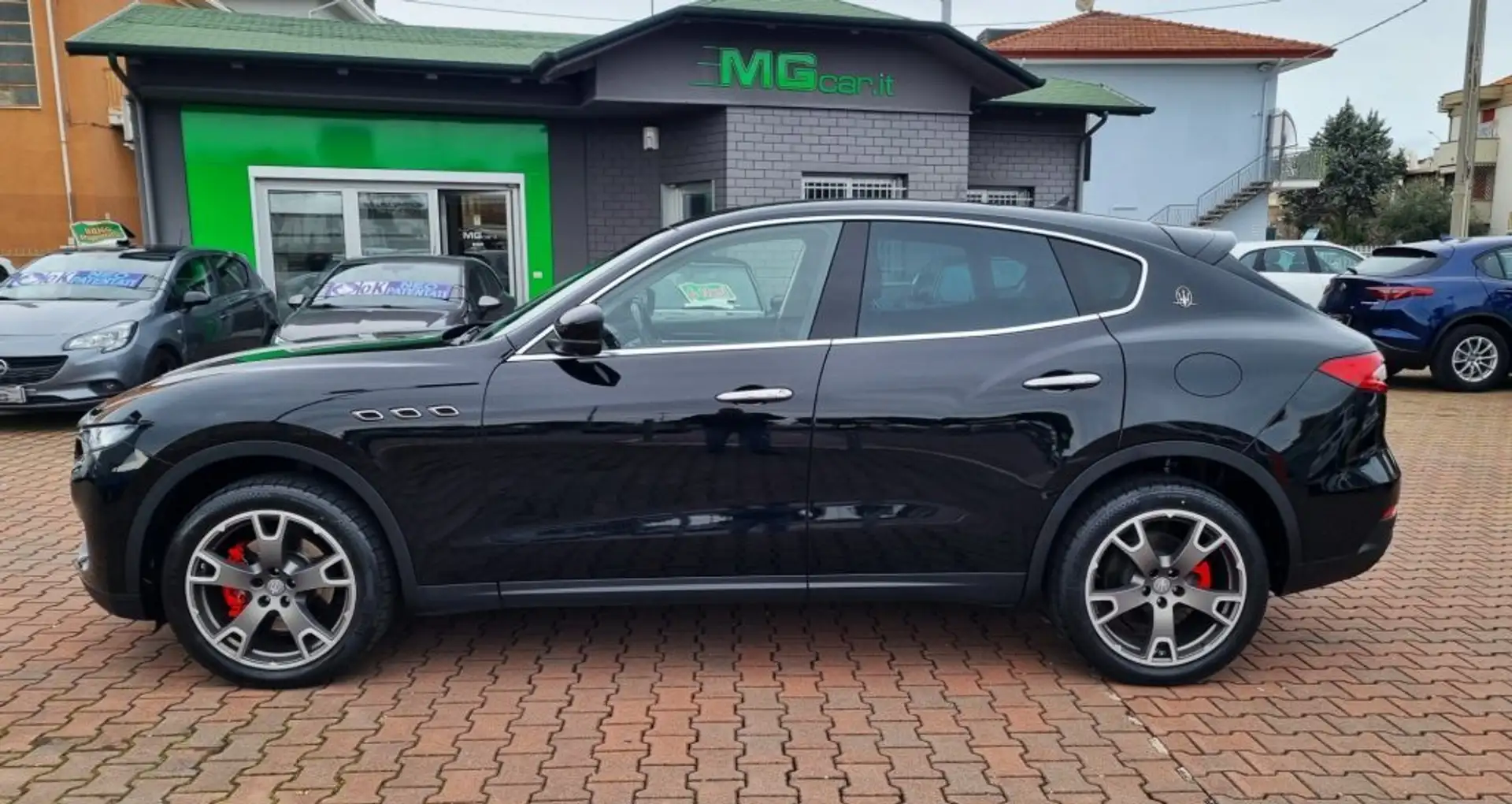 Maserati Levante Diesel 250cv AWD Granlusso NAVI-XENO-TELECAMERA-20 Noir - 1