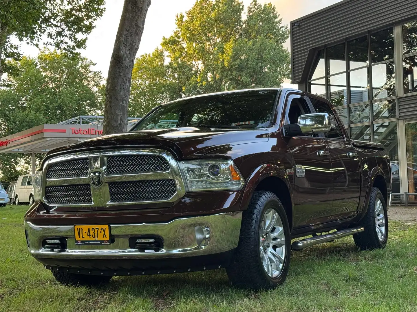 RAM 1500 5.7 V8 4x4 Laramie Longhorn Limited NL-Auto LAGE B Bruin - 2