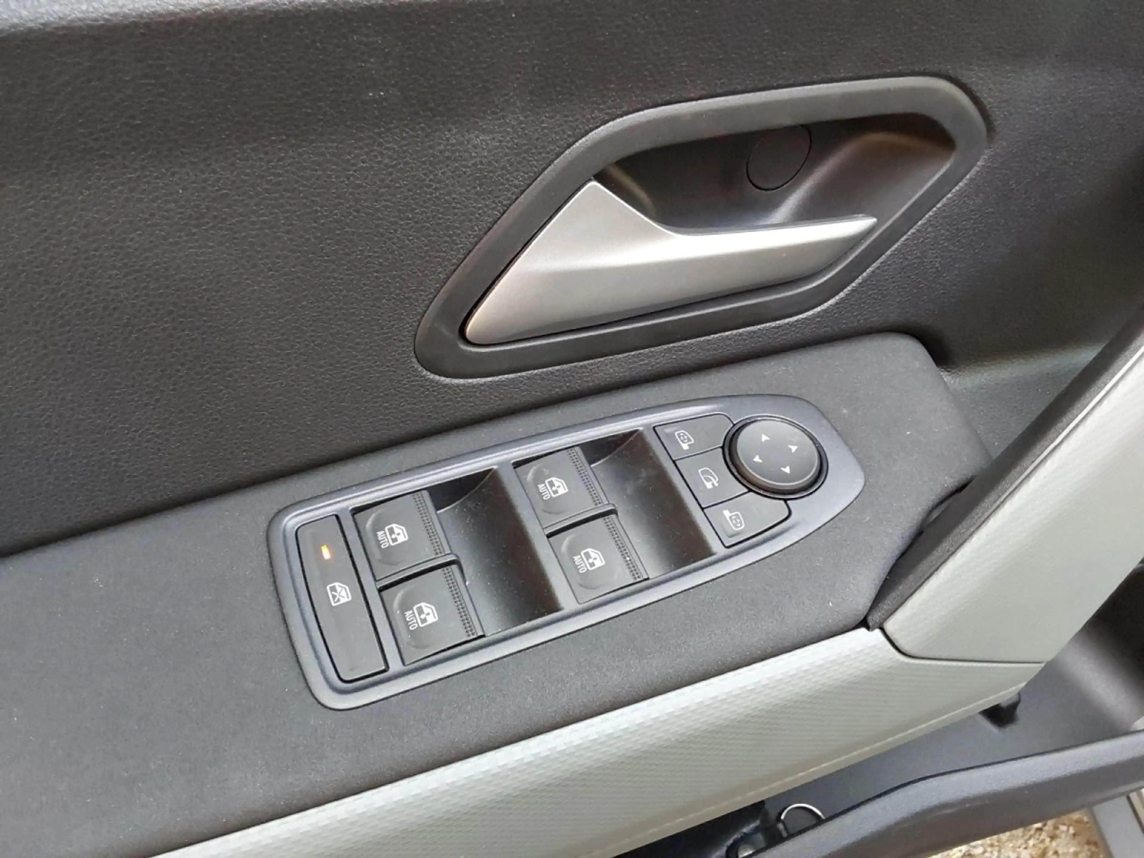 Dacia Bigster Hybrid-G 150 4x4 Extreme — photo 17