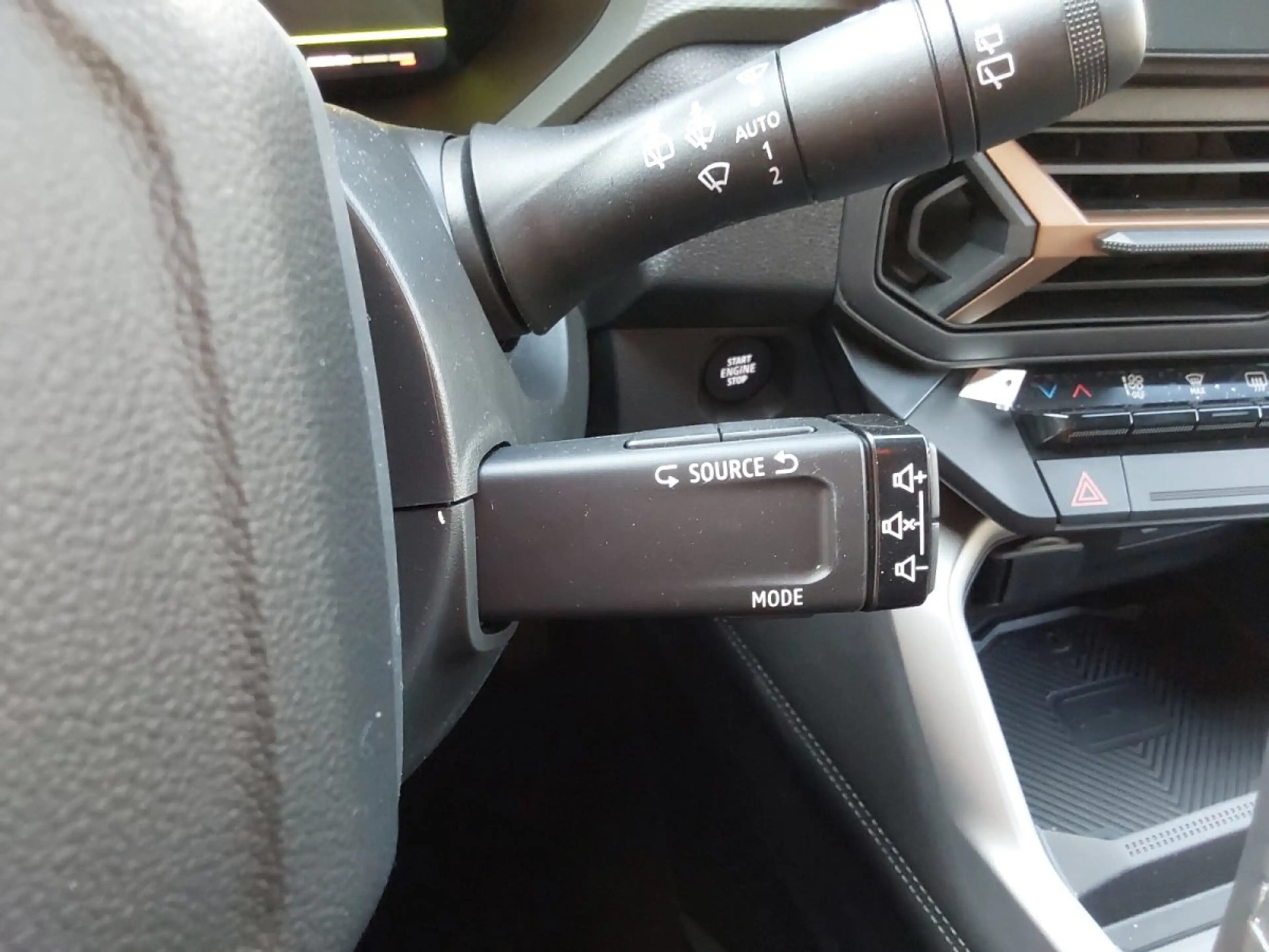 Dacia Bigster Hybrid-G 150 4x4 Extreme — photo 12