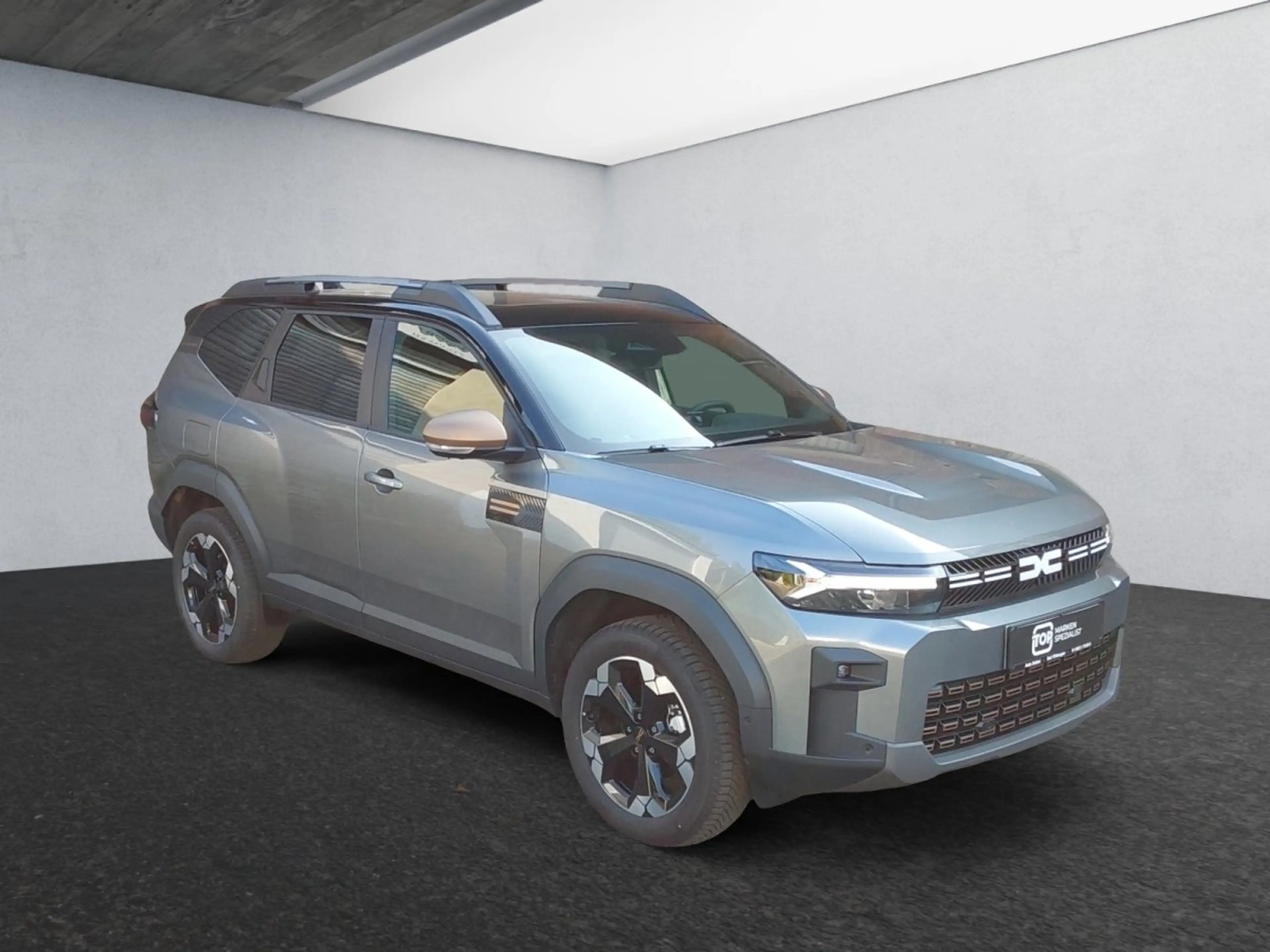Dacia Bigster Hybrid-G 150 4x4 Extreme — photo 3
