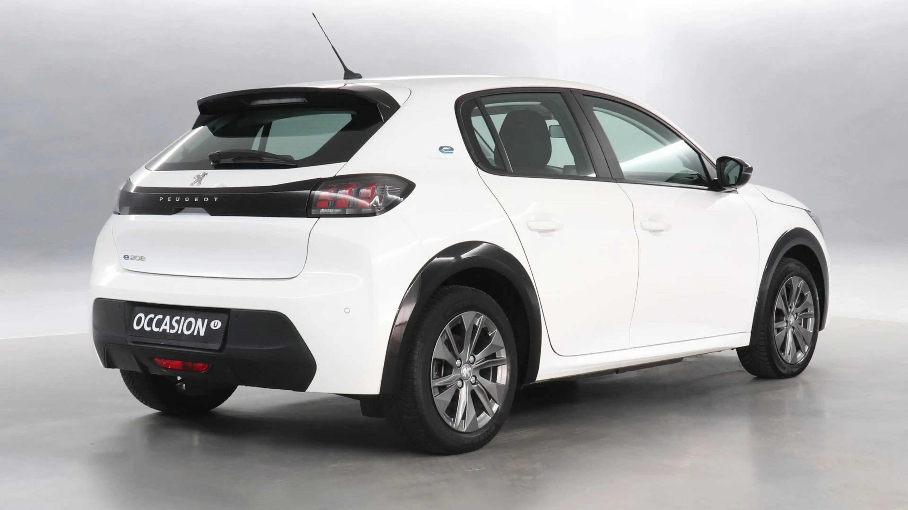 Peugeot e-208 EV Active Pack 50 kWh / Navigatie / Cruise Control — photo 2