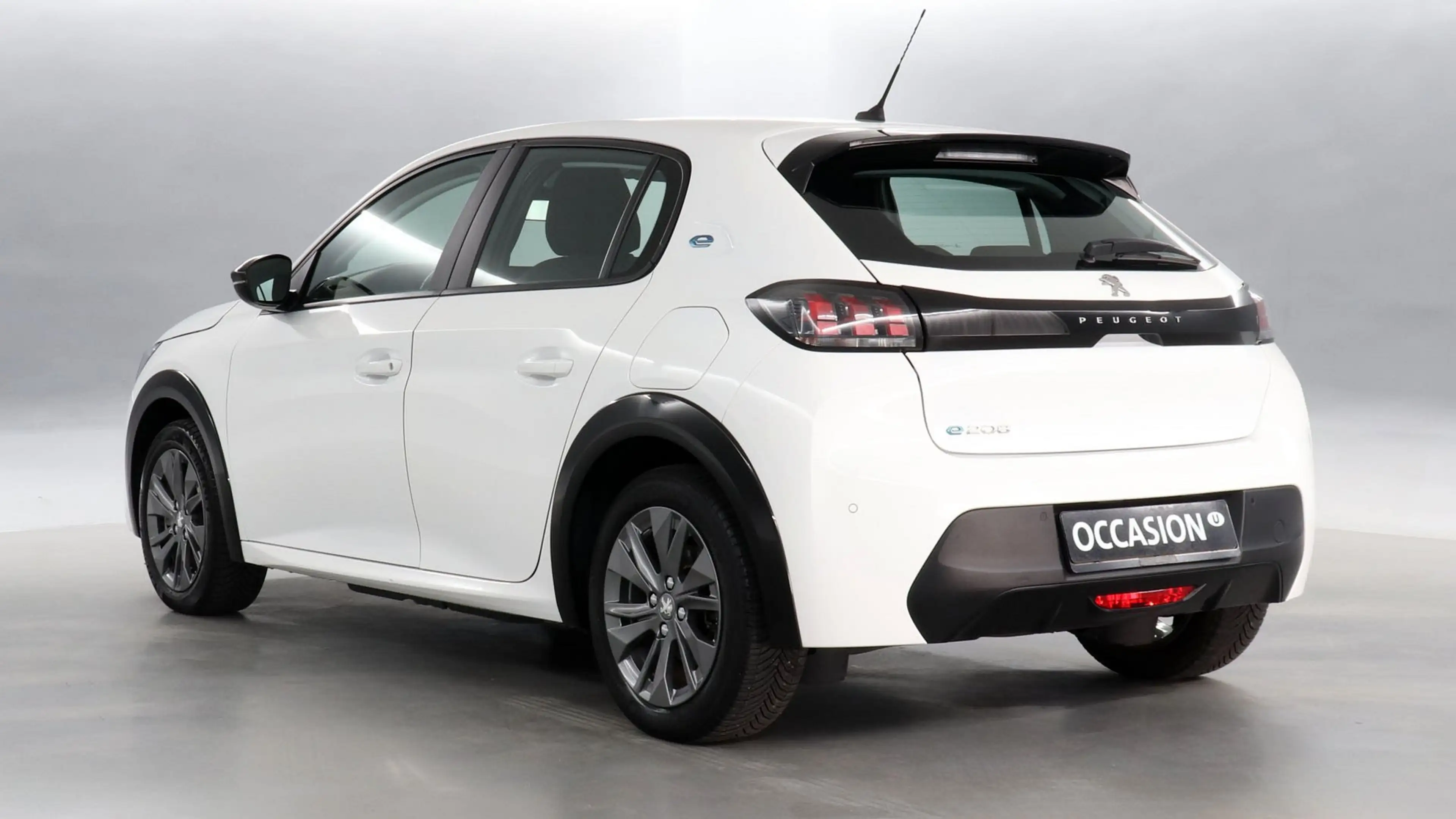 Peugeot e-208 EV Active Pack 50 kWh / Navigatie / Cruise Control — photo 8