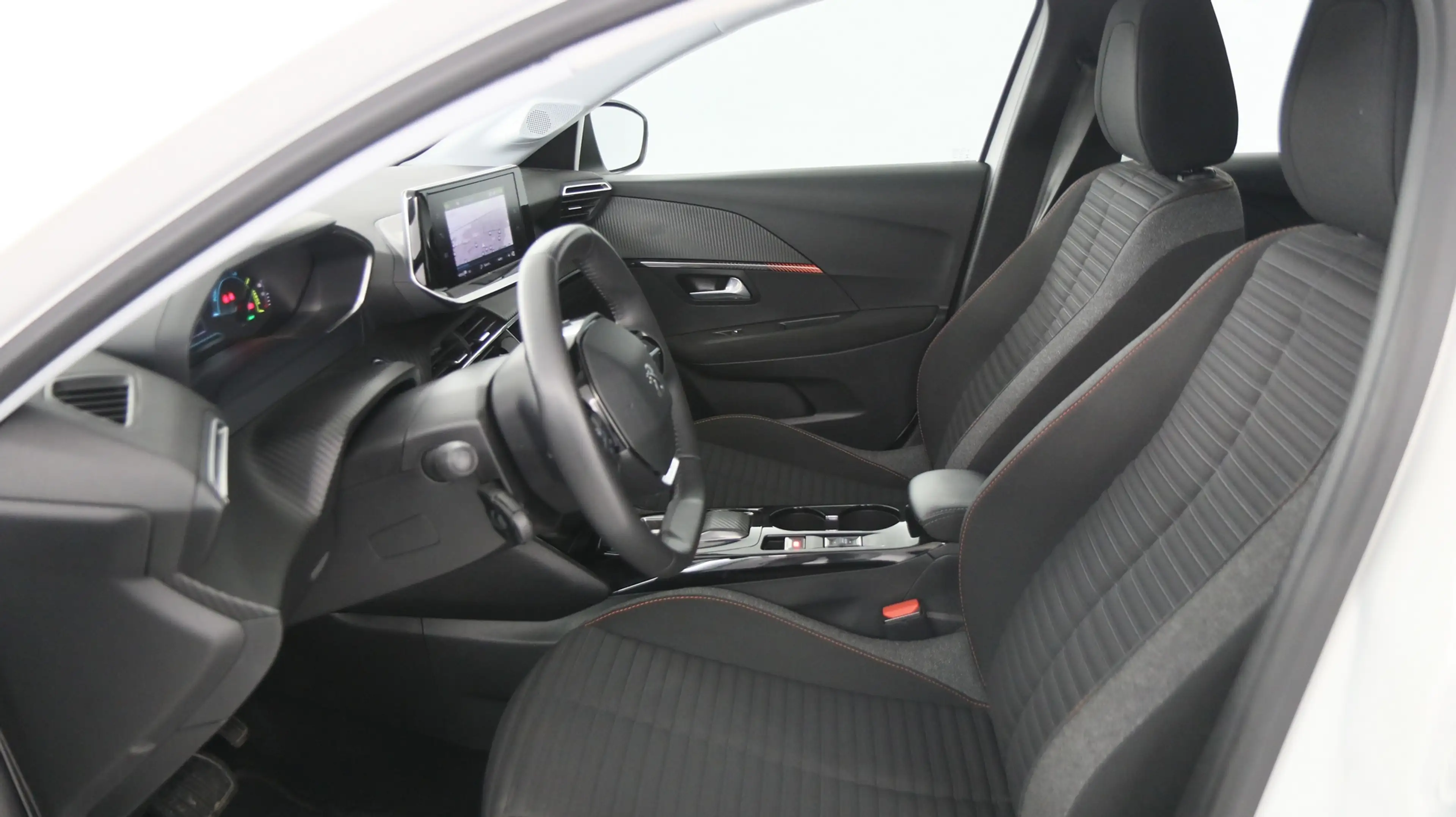Peugeot e-208 EV Active Pack 50 kWh / Navigatie / Cruise Control — photo 3