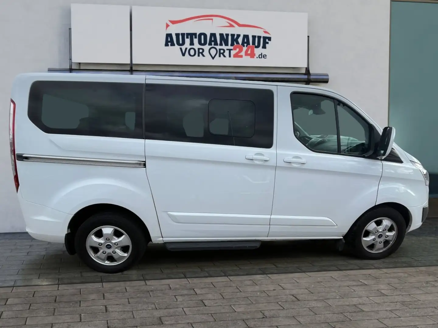 Ford Tourneo Custom Titanium*8-Sitzer*AHK* Klima Navi Einparkhilfe Weiß - 2