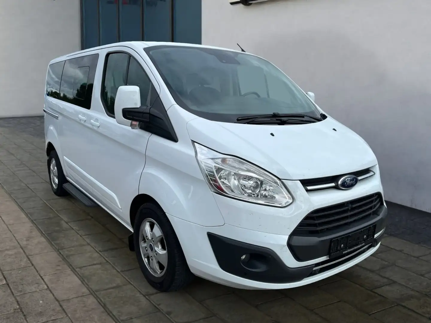 Ford Tourneo Custom Titanium*8-Sitzer*AHK* Klima Navi Einparkhilfe Weiß - 1