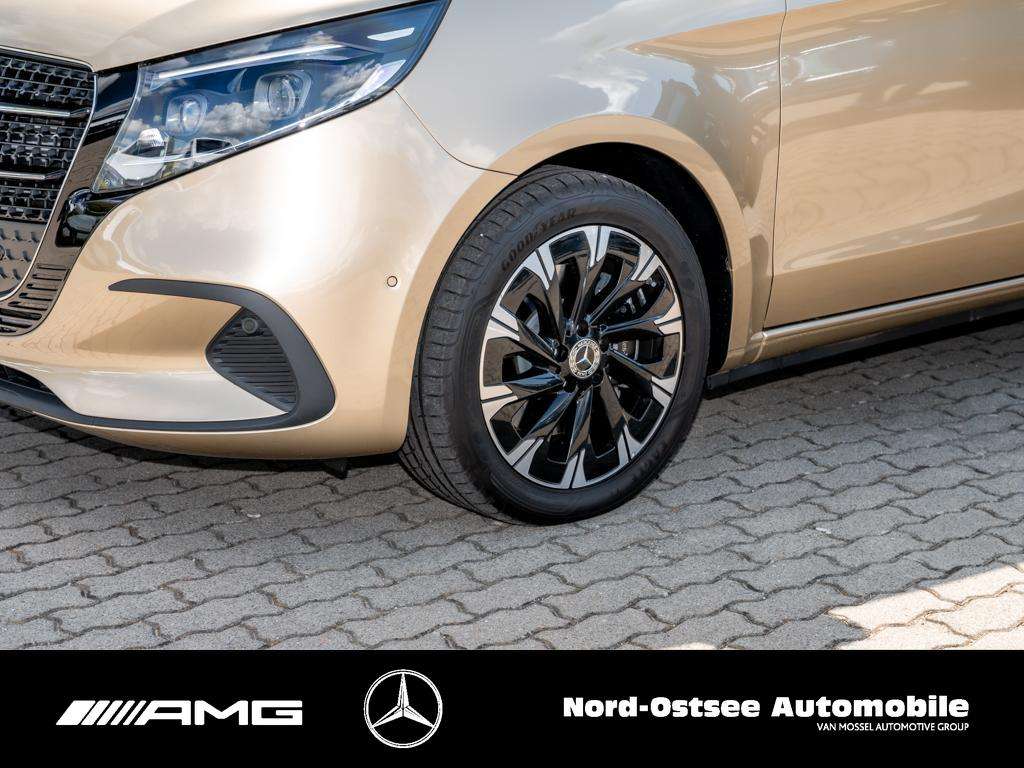 Mercedes-Benz V 220
