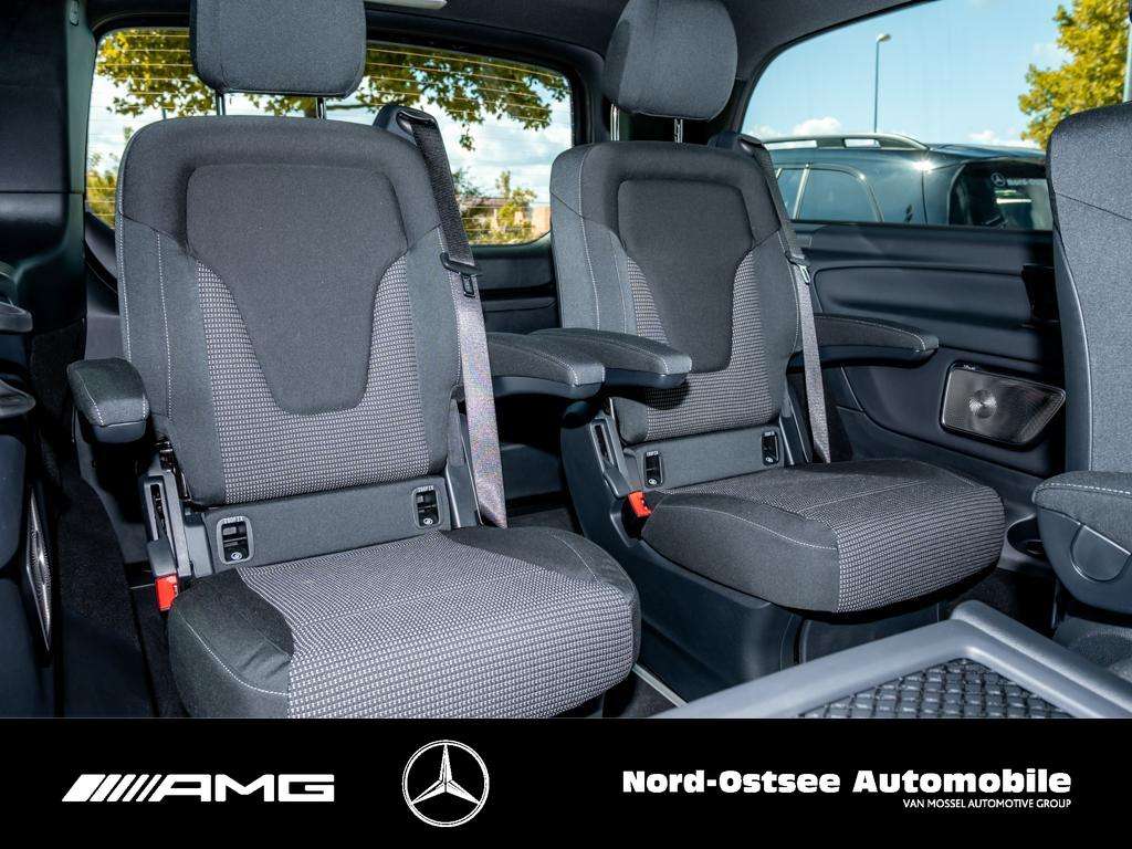 Mercedes-Benz V 220
