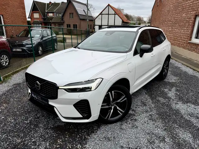 Volvo XC60 T6 AWD Plus Dark | R-Design | Pano | 360° | Acc