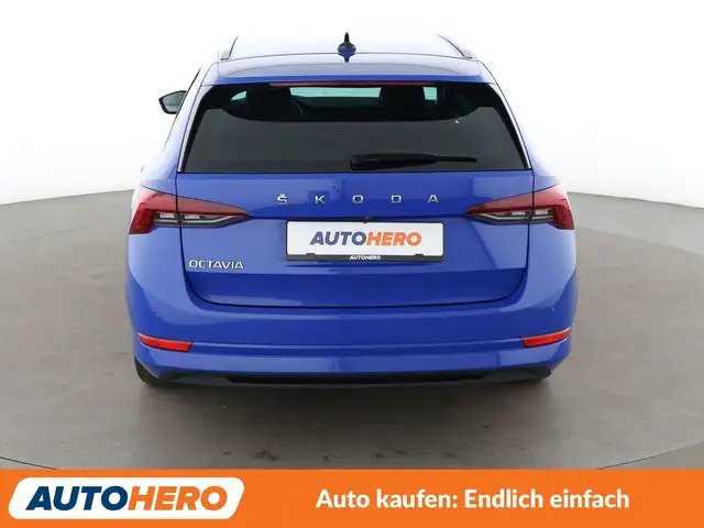 Skoda Octavia view 5