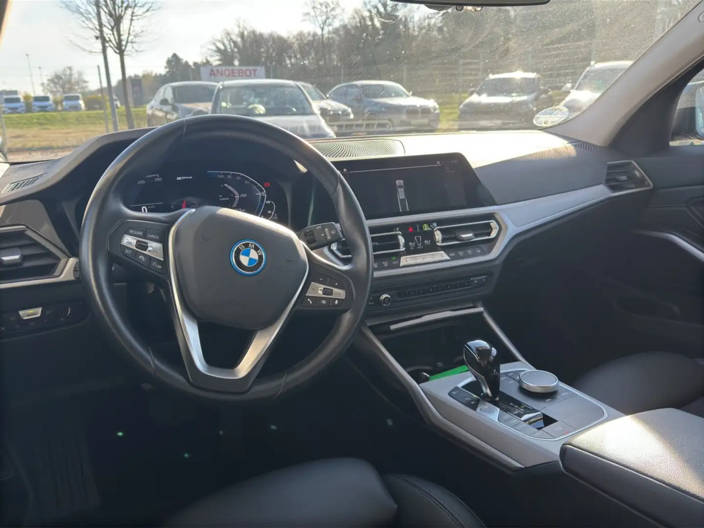 BMW 330 e Touring Advantage ACC DrivingAssist Grau - 2