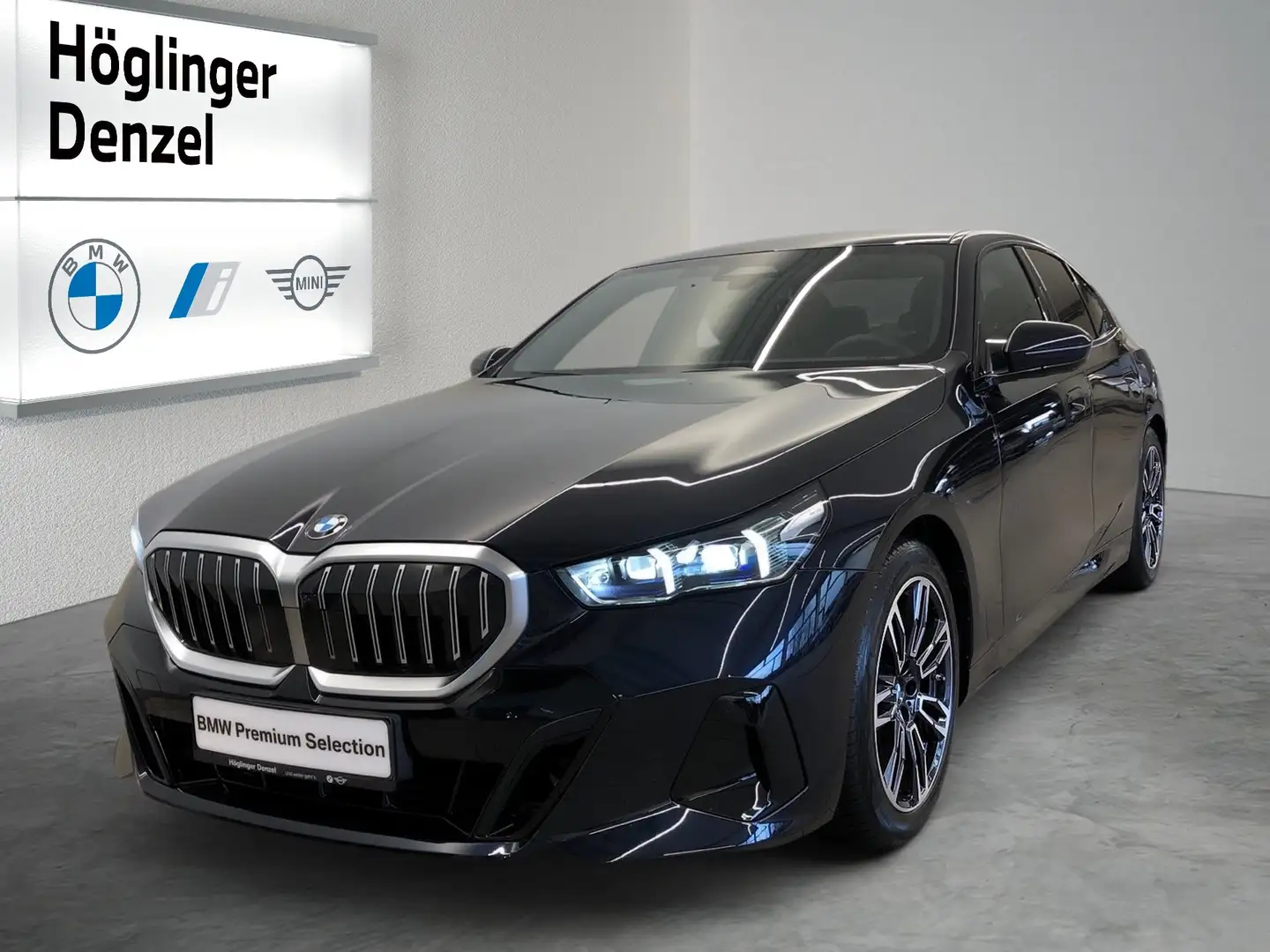 BMW 540 d xDrive Schwarz - 1