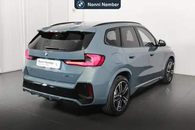 BMW X1 view 3