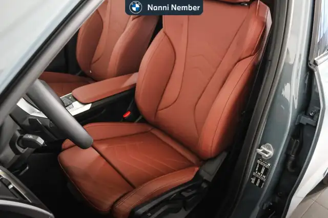 BMW X1 view 13