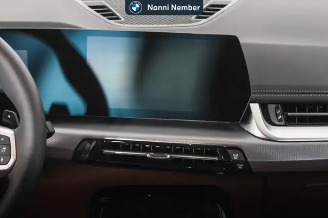 BMW X1 view 11