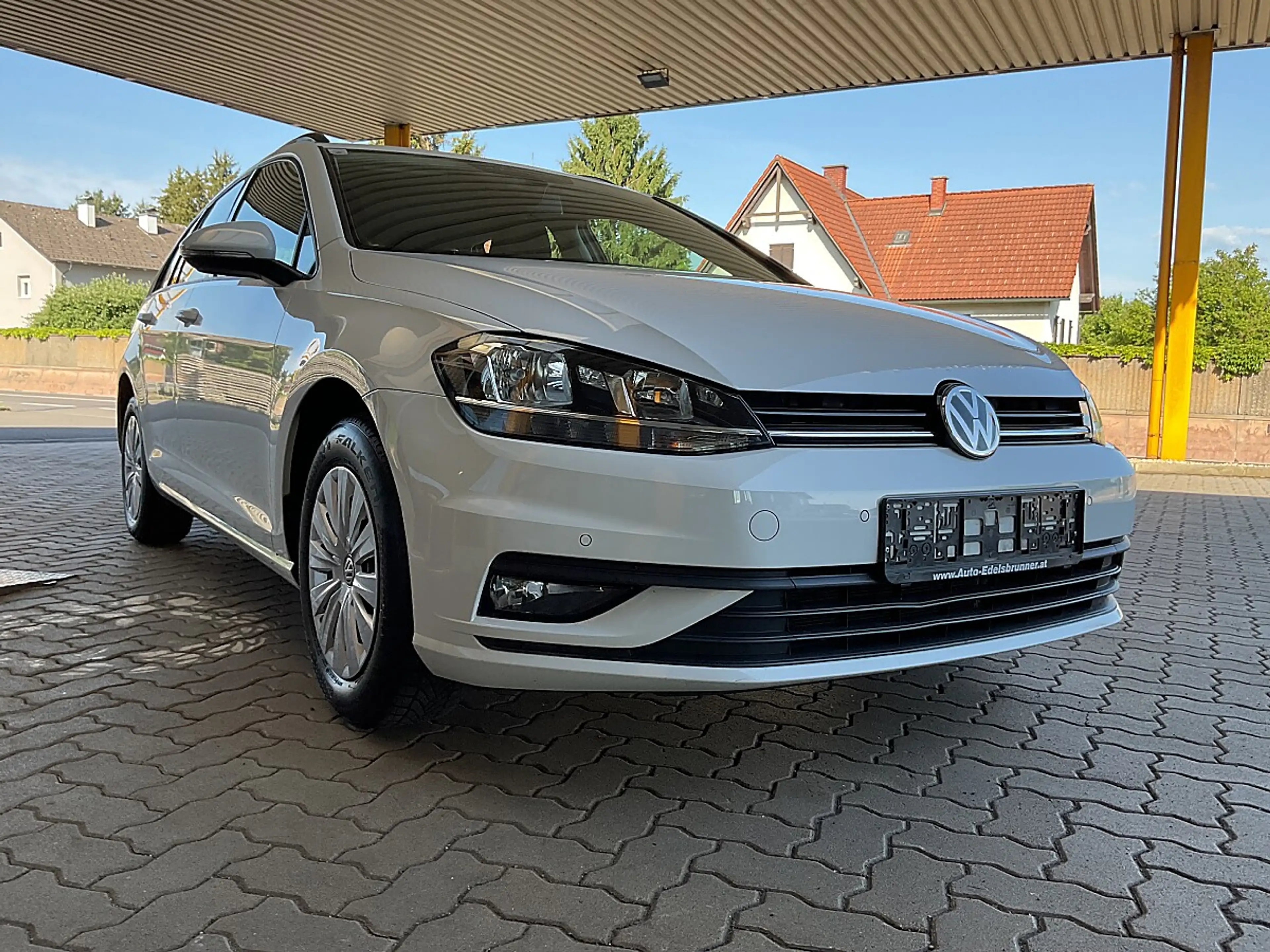 Volkswagen Golf Variant 1,6 TDI SCR**NAVI*PDC*TEMPOMAT** — photo 5