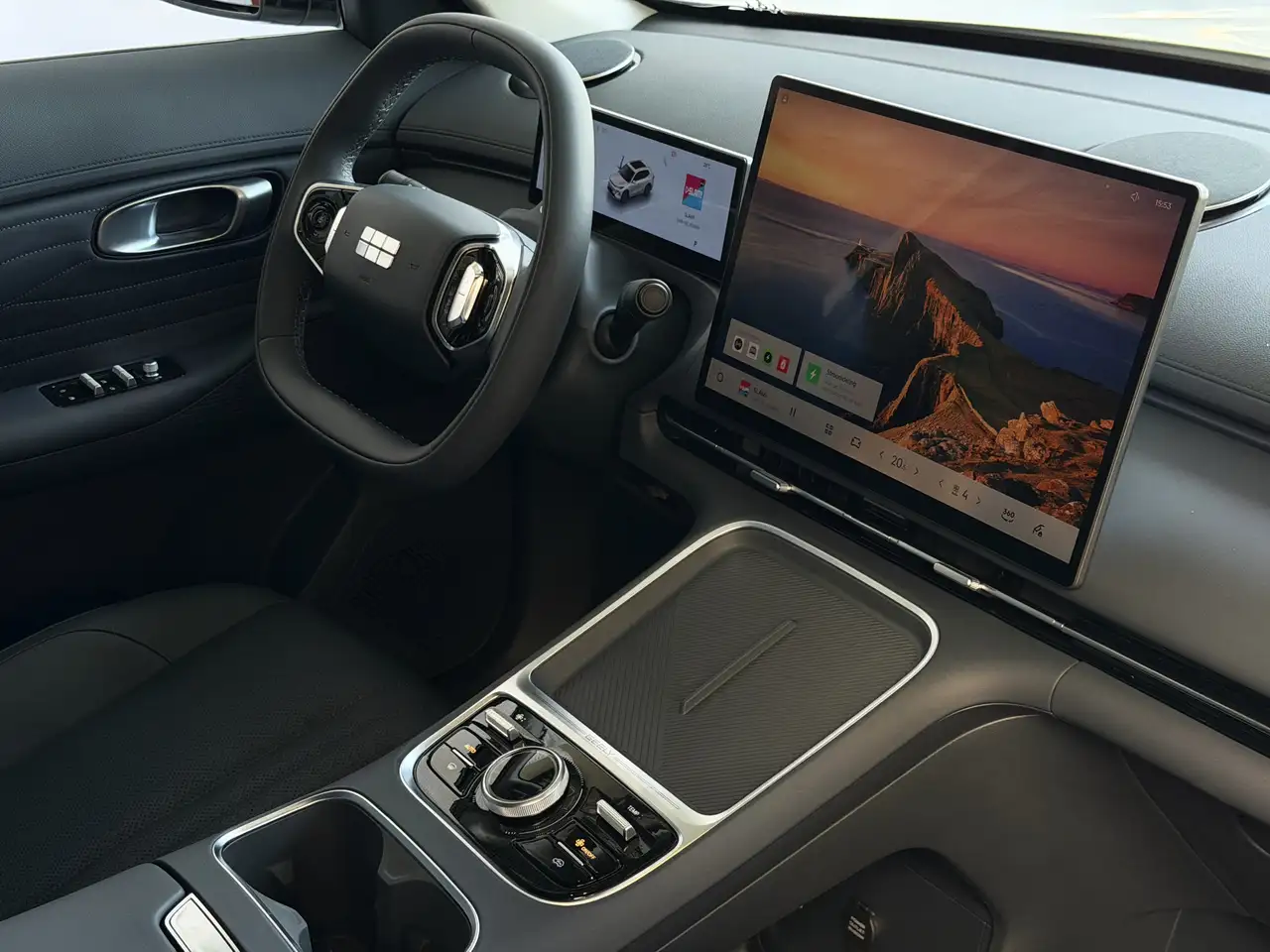 Geely Starray EM-i 2026 — фото 30