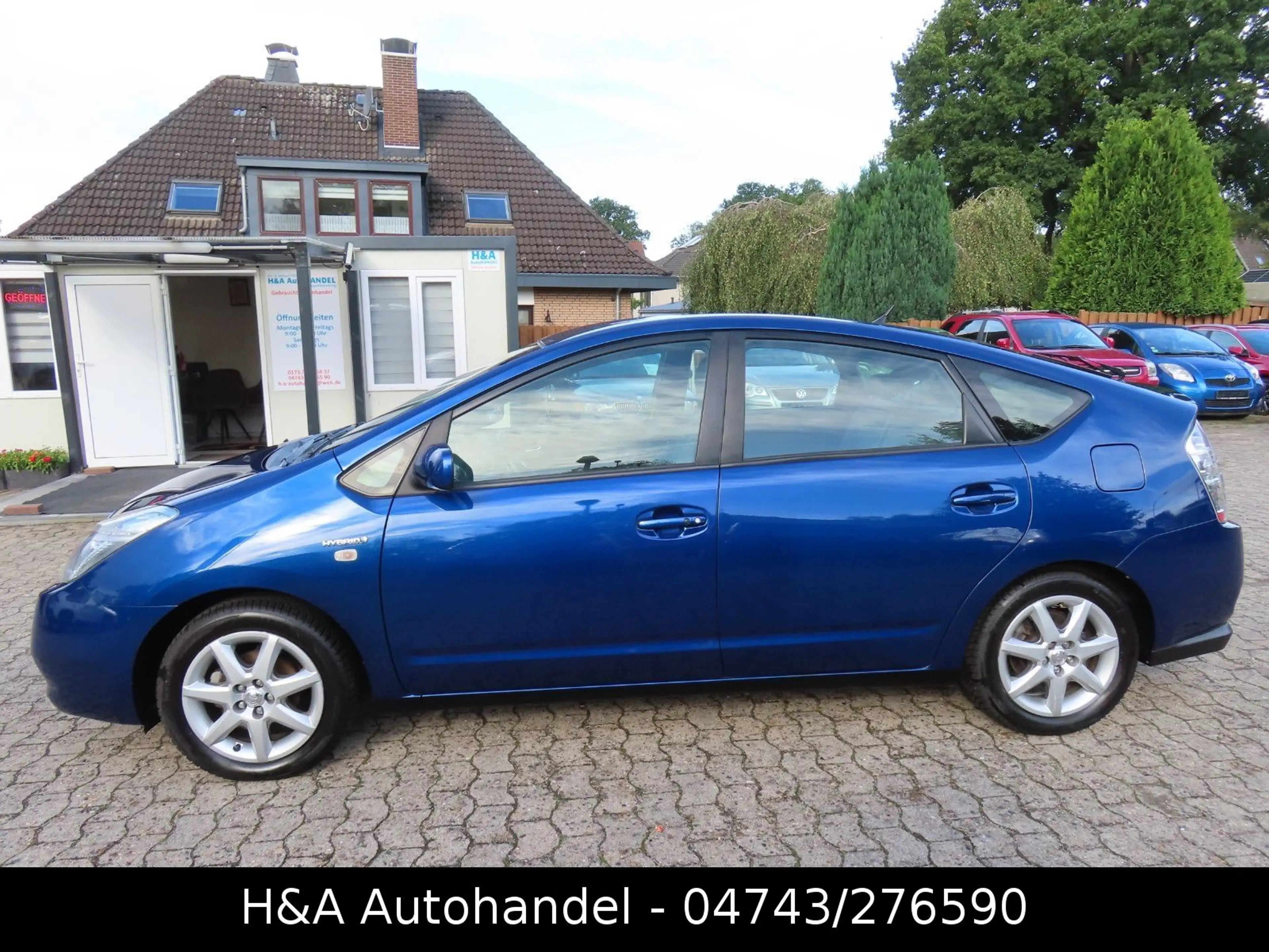 Toyota Prius Sol — photo 5
