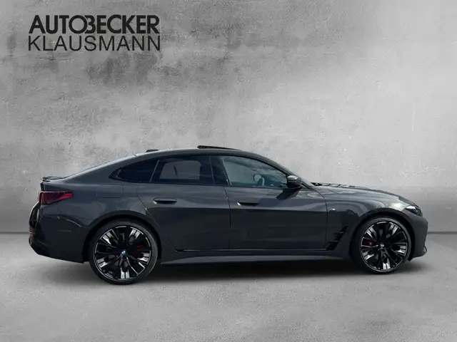 BMW i4 view 4