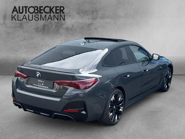 BMW i4 view 2