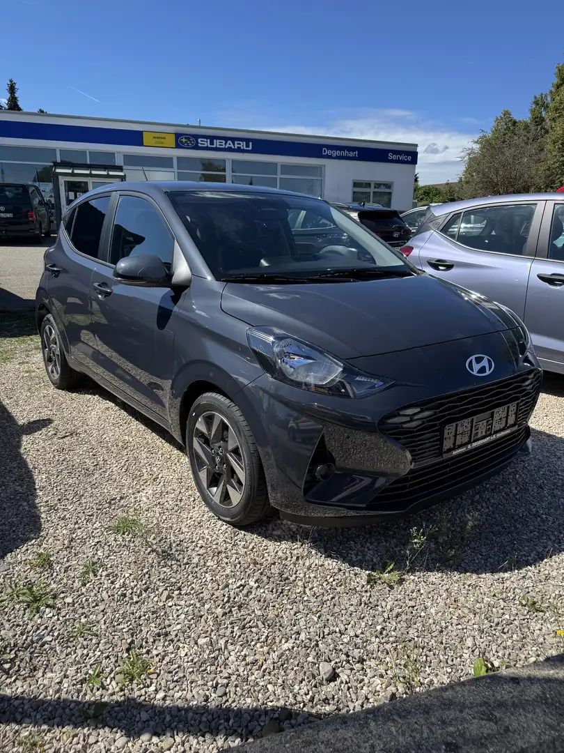 Hyundai i10 Automatik Navi Sitzheizung Tempomat Apple Android Grau - 2