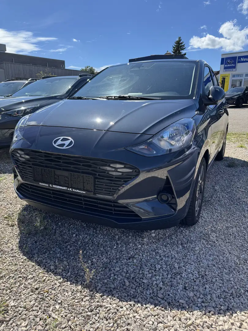 Hyundai i10 Automatik Navi Sitzheizung Tempomat Apple Android Grau - 1