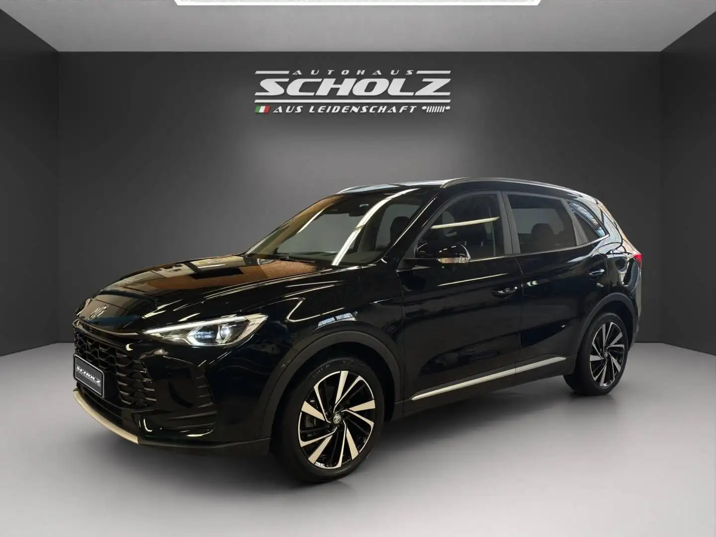 MG ZS Hybrid AT + Luxury MY24 Schwarz - 1