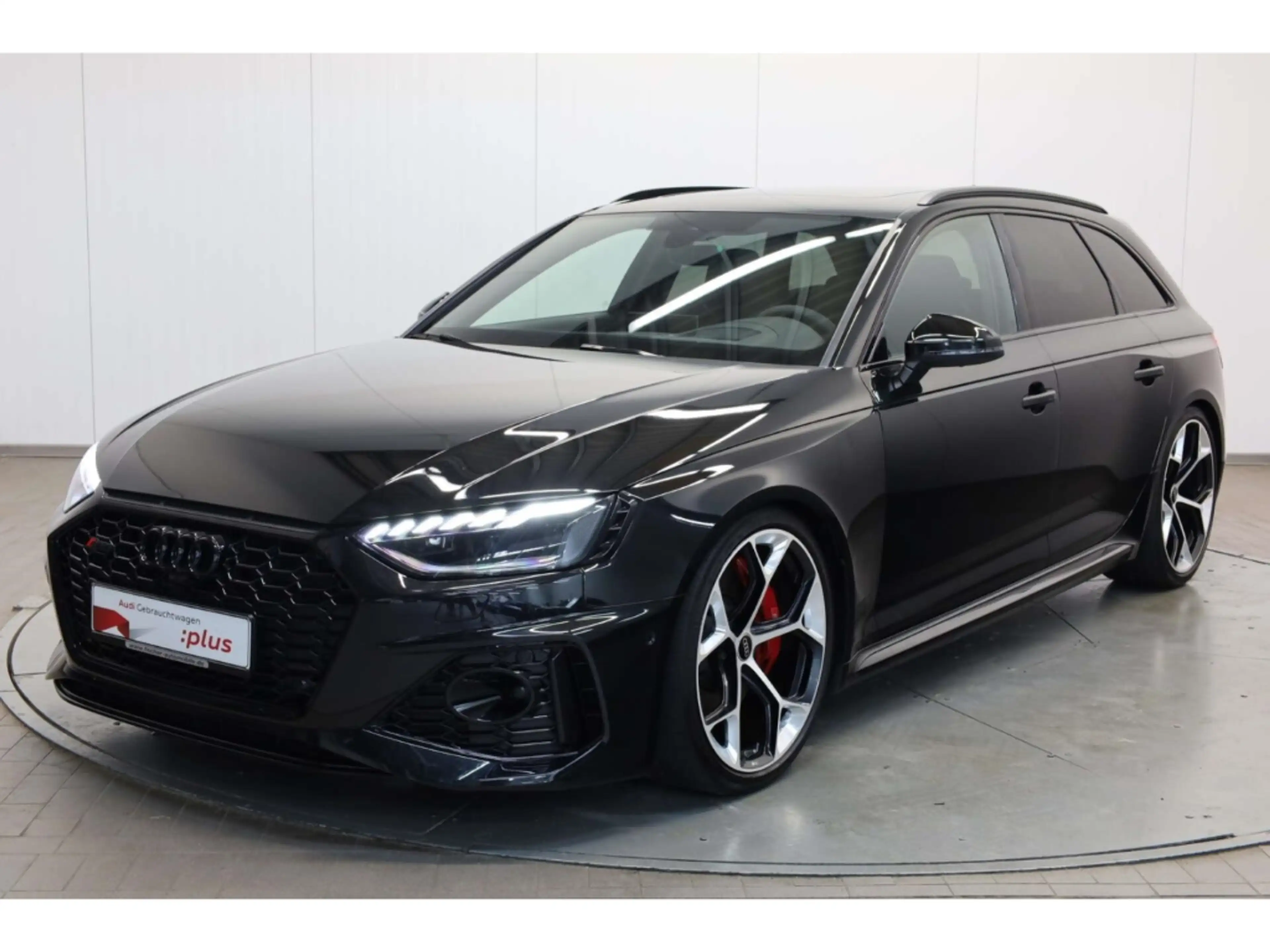 Audi RS4 Avant TFSI quattro RS Competition plus — photo 2