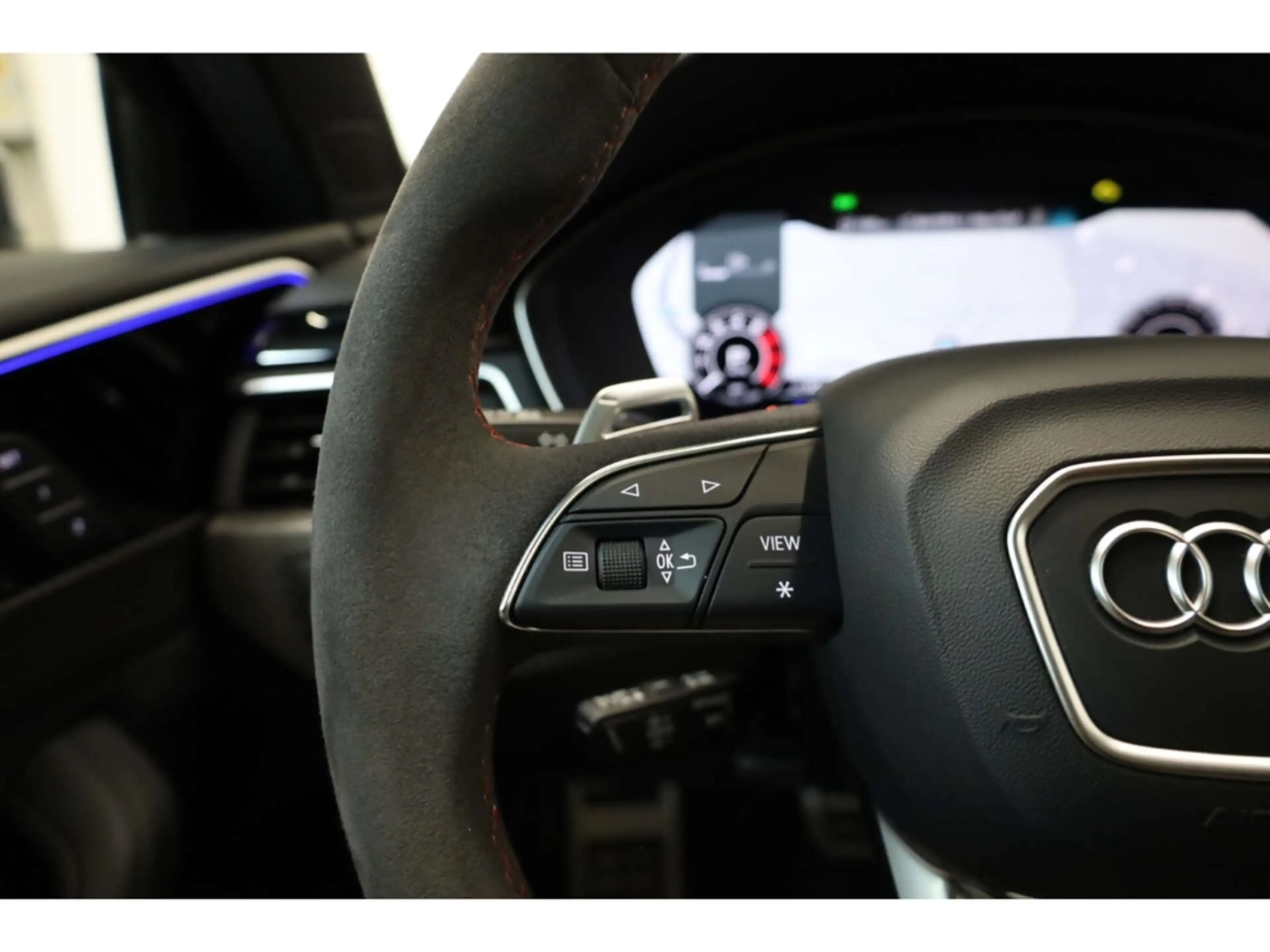 Audi RS4 Avant TFSI quattro RS Competition plus — photo 15