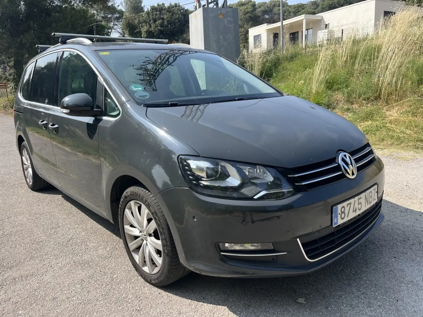 Volkswagen Sharan 2.0TDI Travel BMT DSG 140 Gris - 2