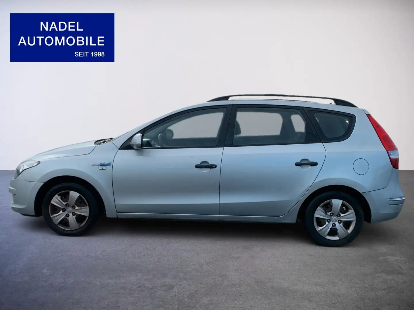 Hyundai i30 cw Classic Business/Klima/ESP/PDC/USB Silber - 2