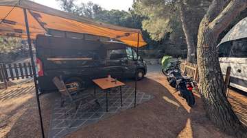 L2H1 Renntransporter Camper