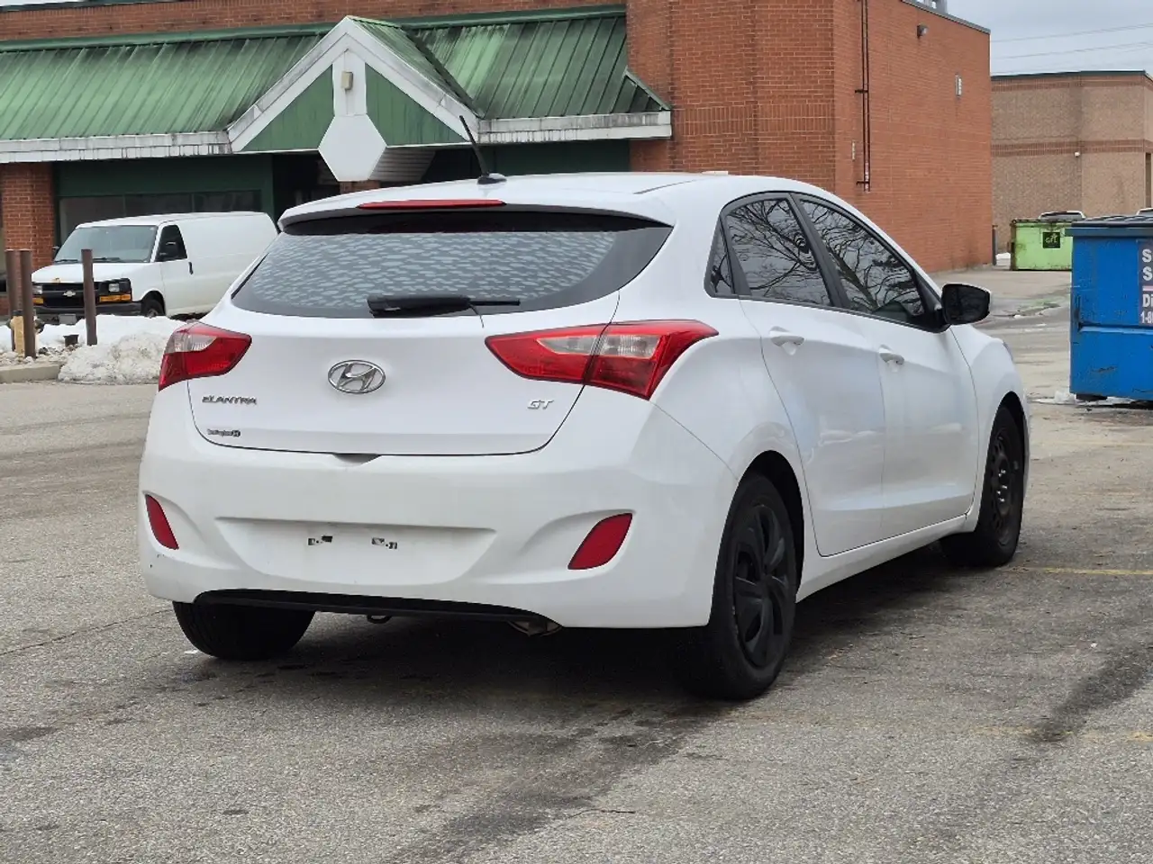 Hyundai ELANTRA снимка Hyundai ELANTRA