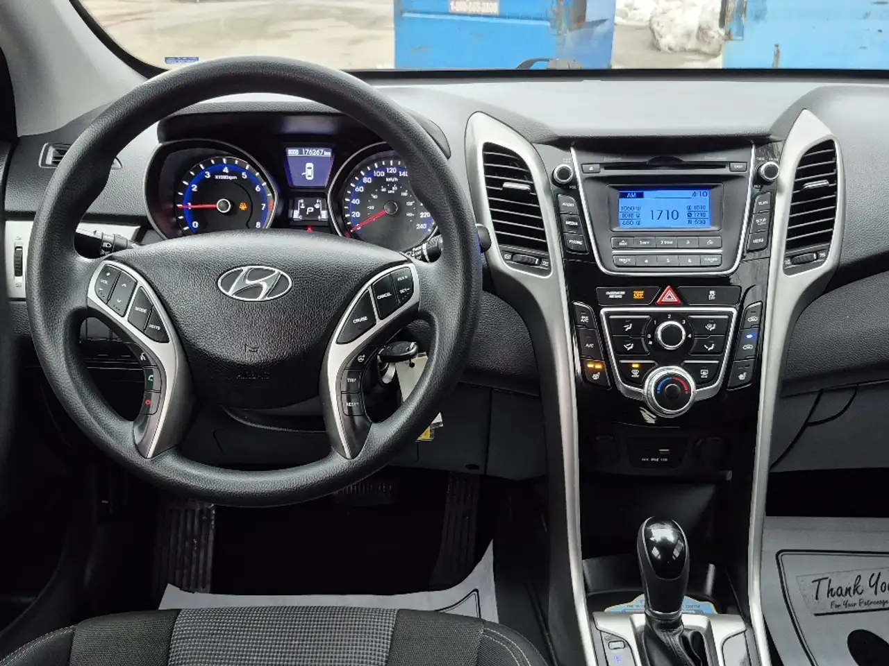Hyundai ELANTRA снимка Hyundai ELANTRA