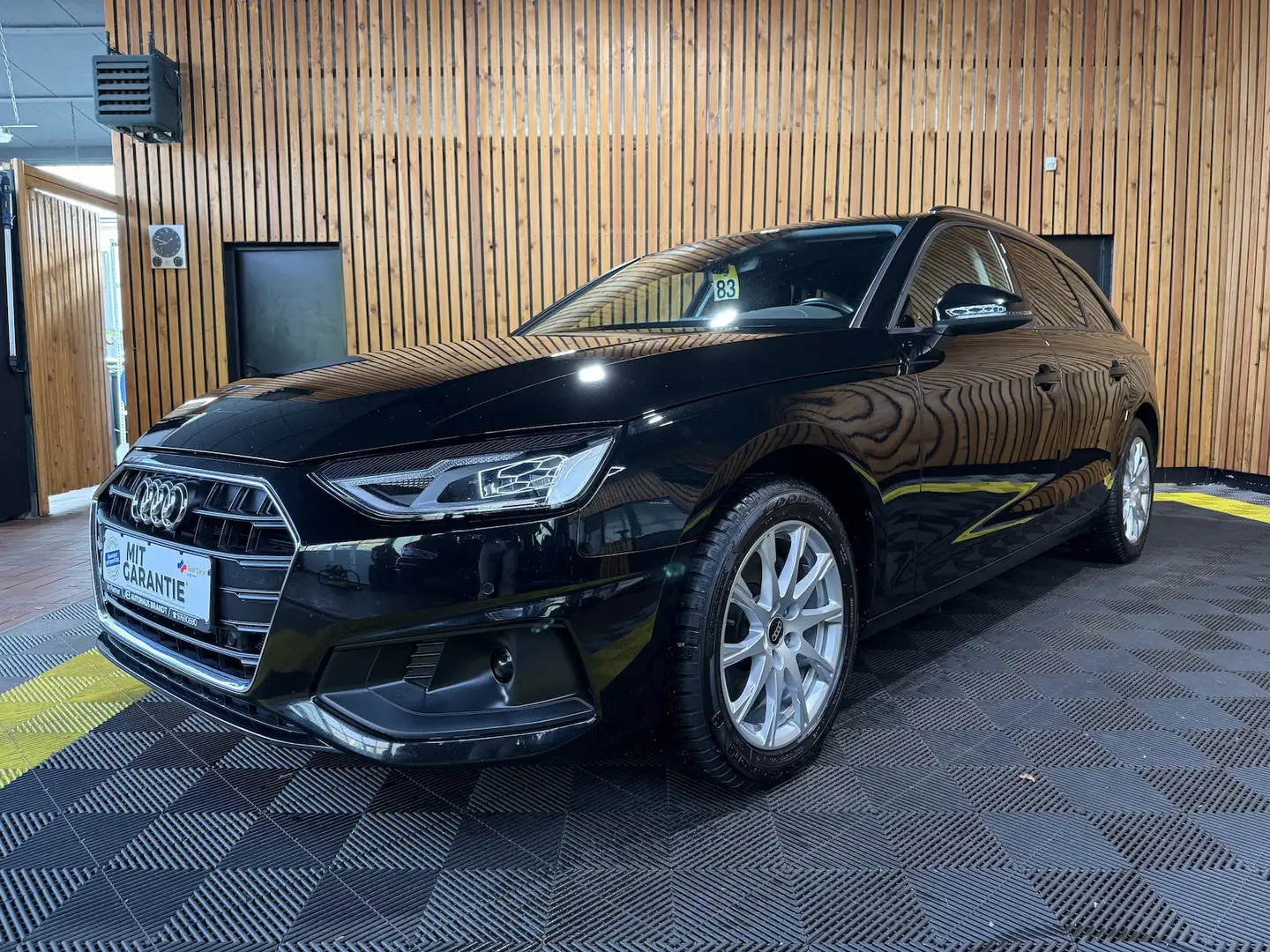 Audi A4 Avant 2,0 TDI Aut. *Navi+*ACC*AHK*Kamera*App* Schwarz - 1