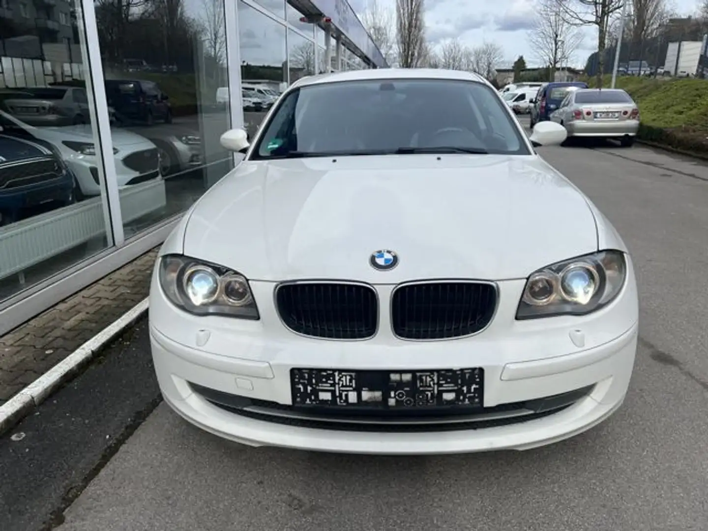 BMW 116 i Advantage + Dynamik Paket Teilleder Xenon Blanc - 2