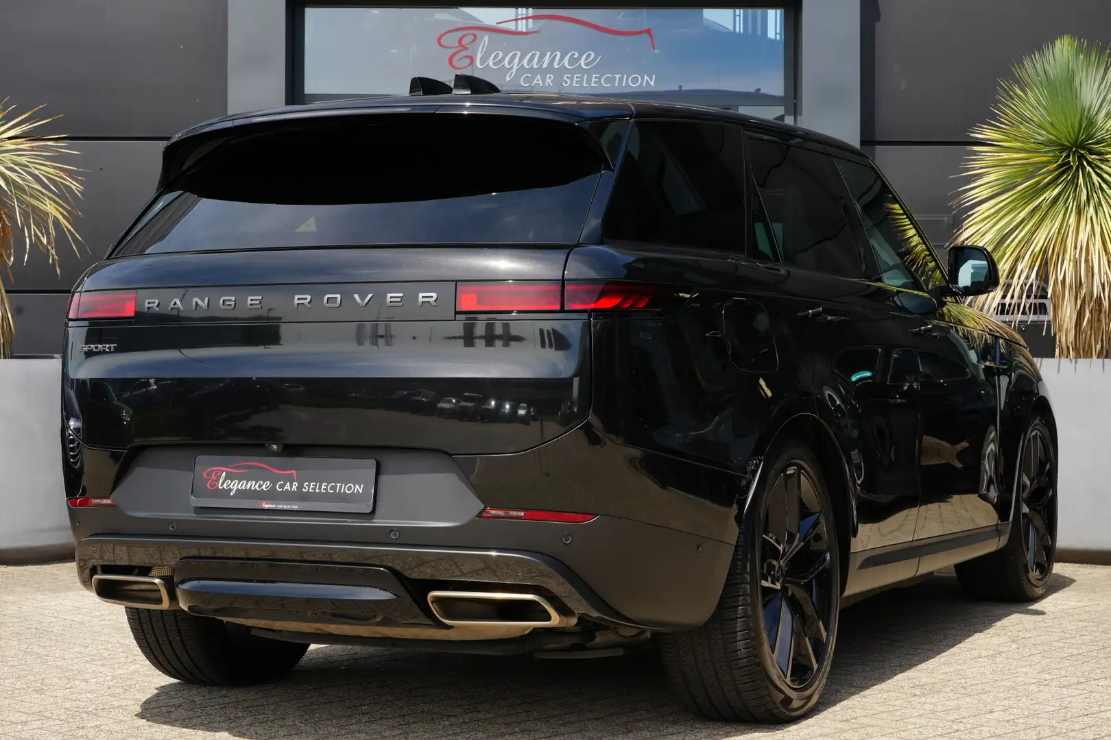 Land Rover Range Rover Sport 3.0 P460e Dynamic SE PHEV 460pk Panoramadak/Meridi Zwart - 2