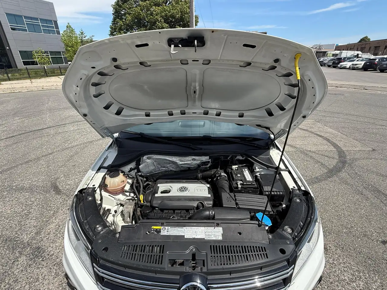 Volkswagen Tiguan снимка Volkswagen Tiguan