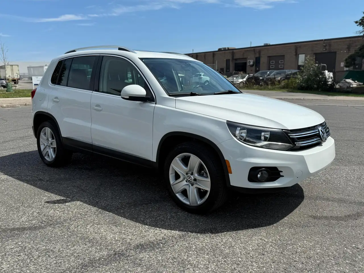 Volkswagen Tiguan снимка Volkswagen Tiguan
