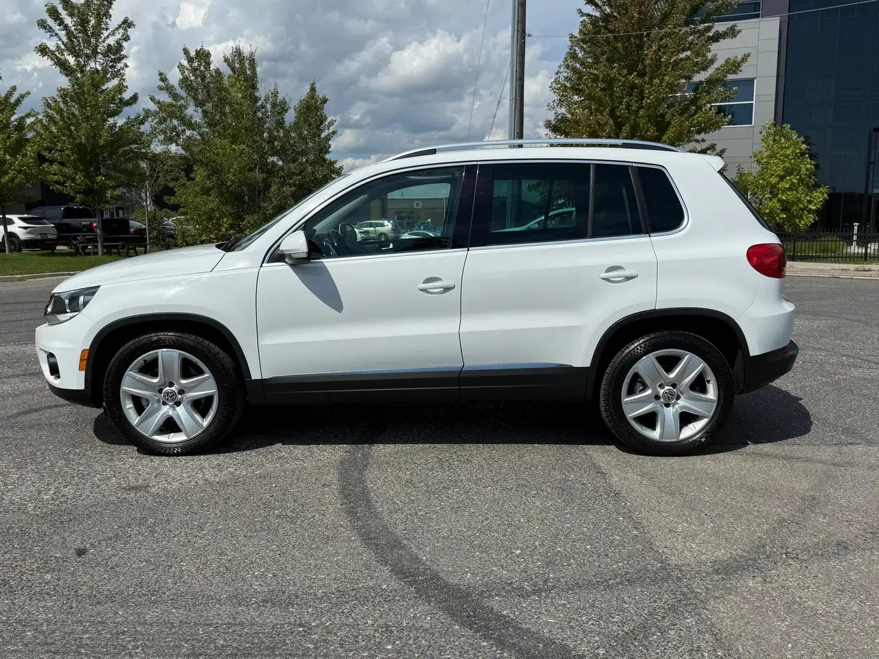 Volkswagen Tiguan снимка Volkswagen Tiguan